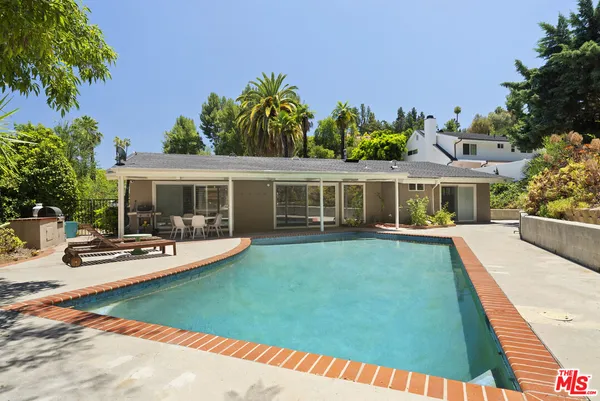 $7,250 | 4863 Don Juan Place, Woodland Hills, CA 91364