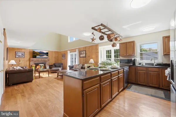 $975,000 | 6700 Passageway Place, Burke, VA 22015