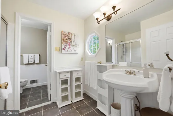 $975,000 | 6700 Passageway Place, Burke, VA 22015