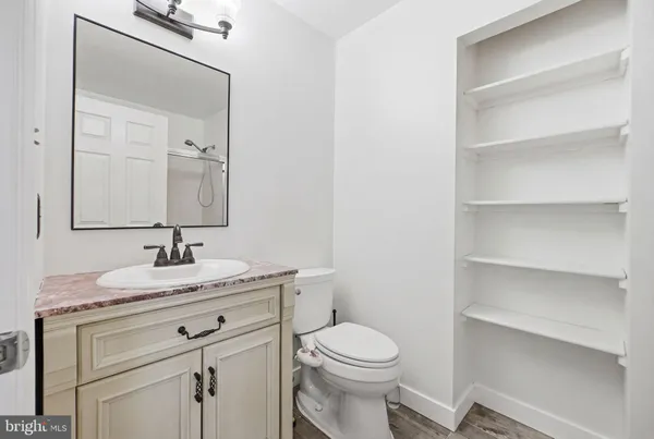 $975,000 | 6700 Passageway Place, Burke, VA 22015