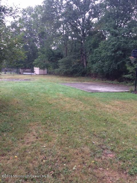 20 Brookside Road Neptune Township, NJ 07753 - Photo 5 of 5 brookside yard