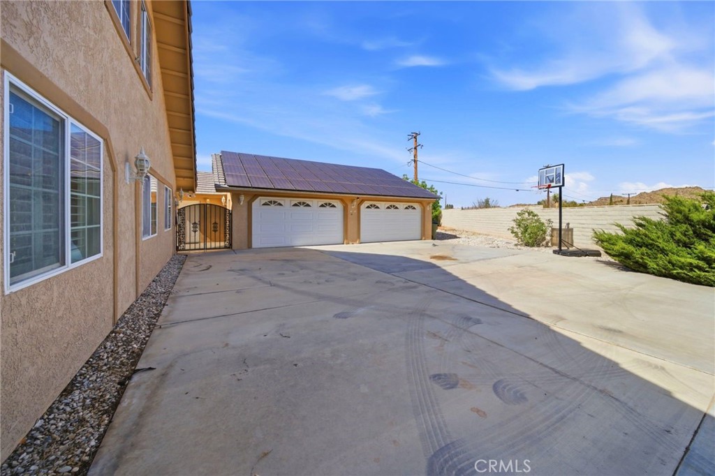 19670 Tonkawan Road Apple Valley, CA 92307 - Photo 60 of 70