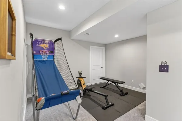 $825,000 | 4011 West 157th Terrace, Overland Park, KS 66224
