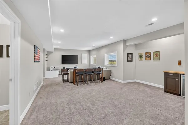 $825,000 | 4011 West 157th Terrace, Overland Park, KS 66224