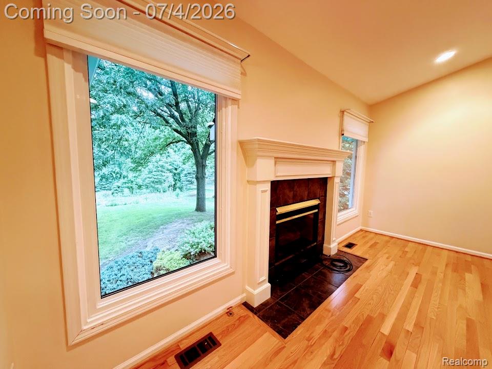 10928 Sunny Ridge Court Pinckney, MI 48169 - Photo 13 of 40 IMG_2535.jpg