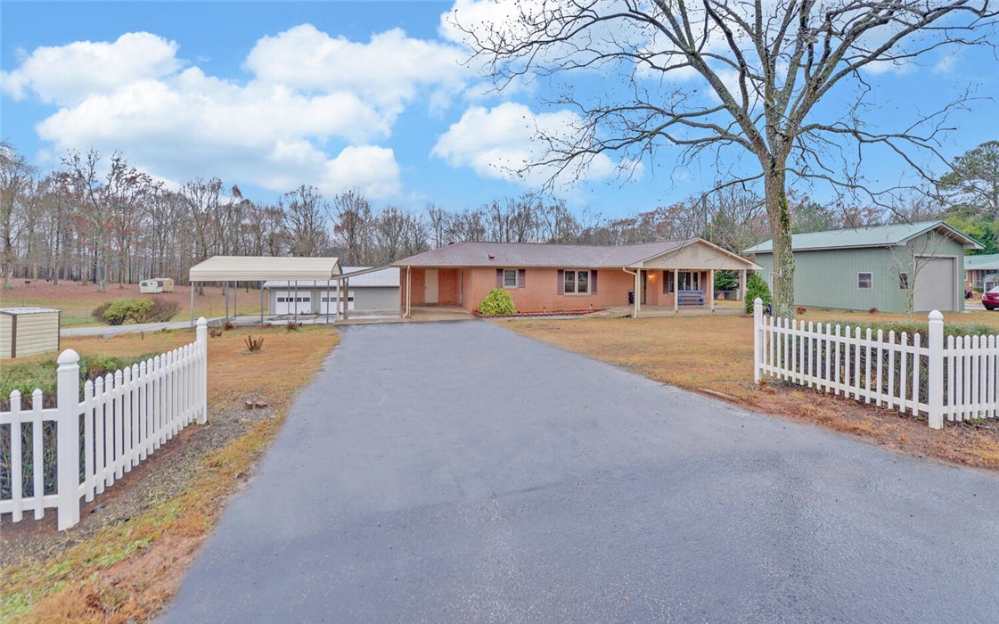 1531 Beacon Light Road Hartwell, GA 30643 - Photo 1 of 50 Gallery Image 1