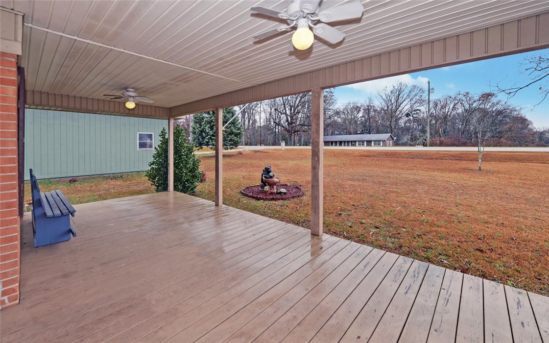 1531 Beacon Light Road Hartwell, GA 30643 - Photo 3 of 50 Gallery Image 3