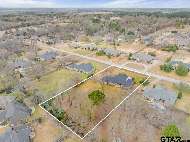 $650,000 | 11167 Marsh Wren Circle, Flint, TX 75762