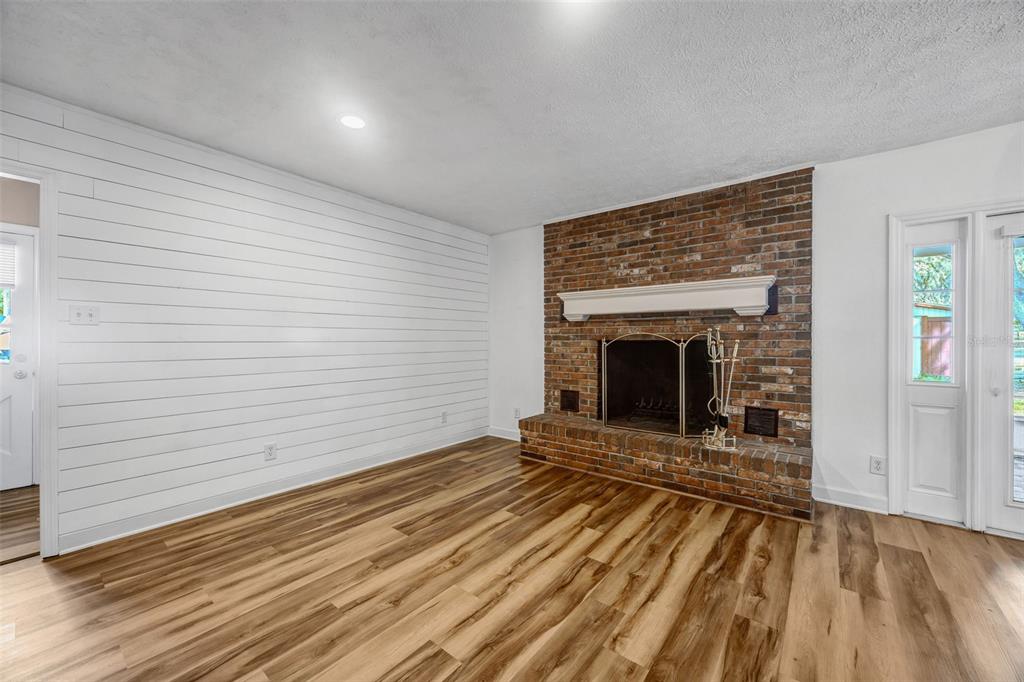 6902 Potts Road Riverview, FL 33569 - Photo 19 of 82