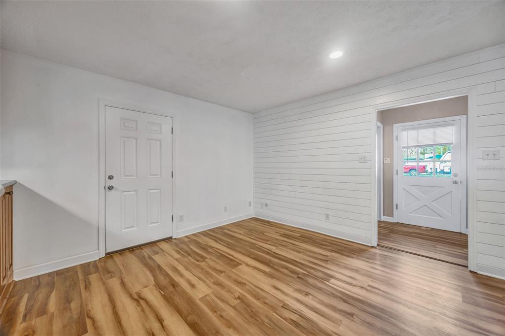 6902 Potts Road Riverview, FL 33569 - Photo 27 of 82