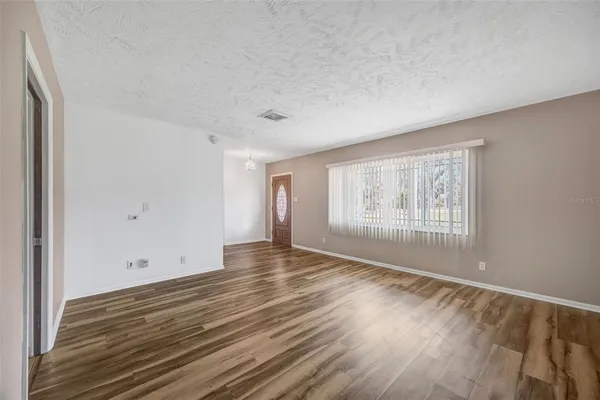 $685,000 | 6902 Potts Road, Riverview, FL 33569