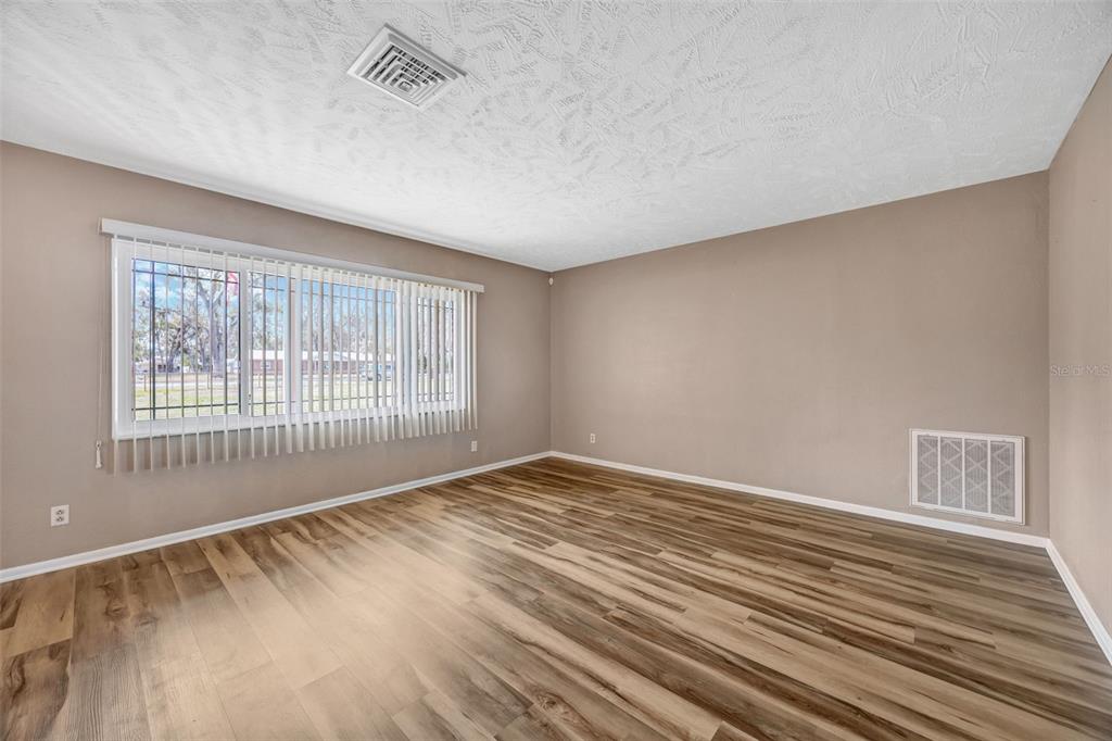 6902 Potts Road Riverview, FL 33569 - Photo 9 of 82