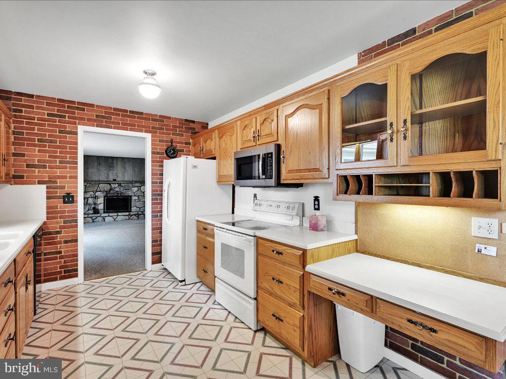 531 Bluebird Road Lititz, PA 17543 - Photo 9 of 27