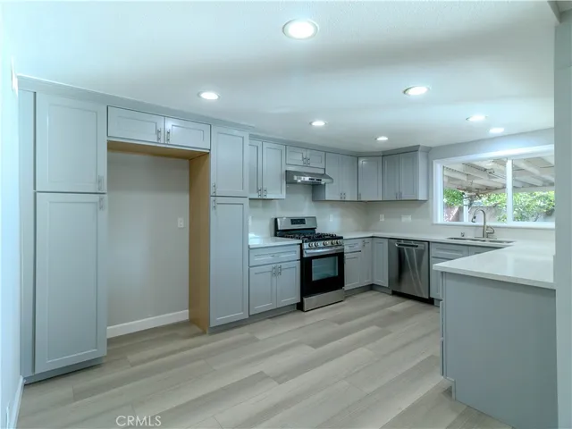 $1,425,000 | 518 West Alpine Avenue, Santa Ana, CA 92707