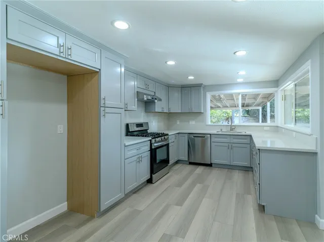 $1,330,000 | 518 West Alpine Avenue, Santa Ana, CA 92707