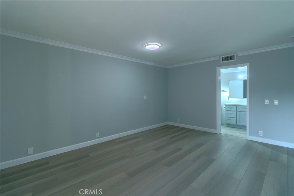 518 West Alpine Avenue Santa Ana, CA 92707 - Photo 10 of 29