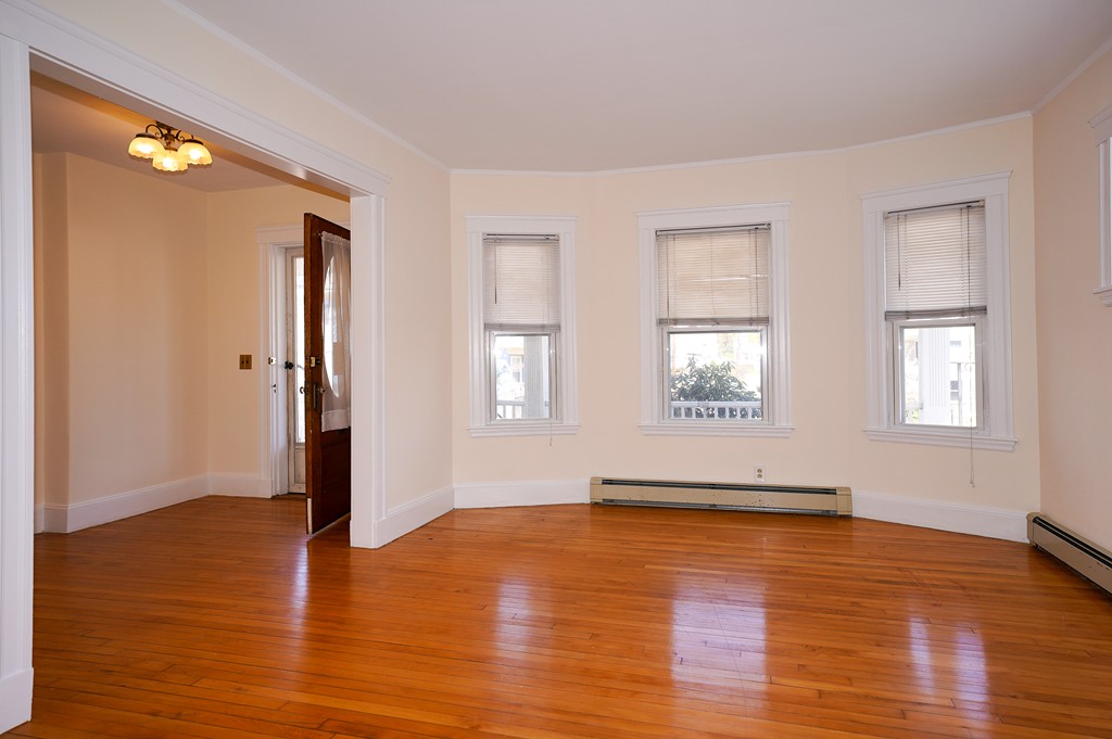 15-17 Rangeley Road Watertown, MA 02472 - Photo 9 of 35 Gallery Image 9