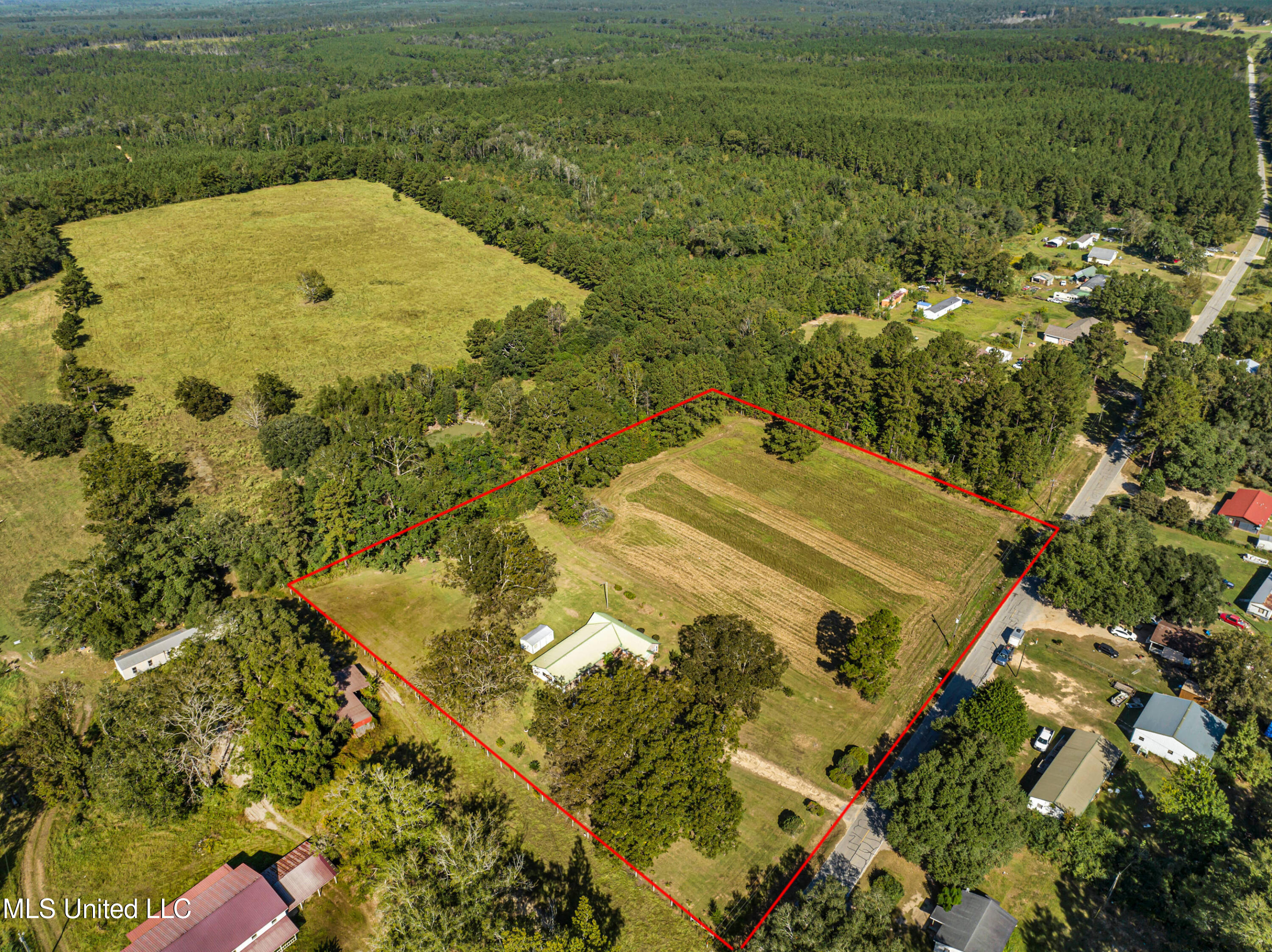 2137 Fairley-Oneal Road Lucedale, MS 39452 - Photo 5 of 35 2137FairleyONealRd-6