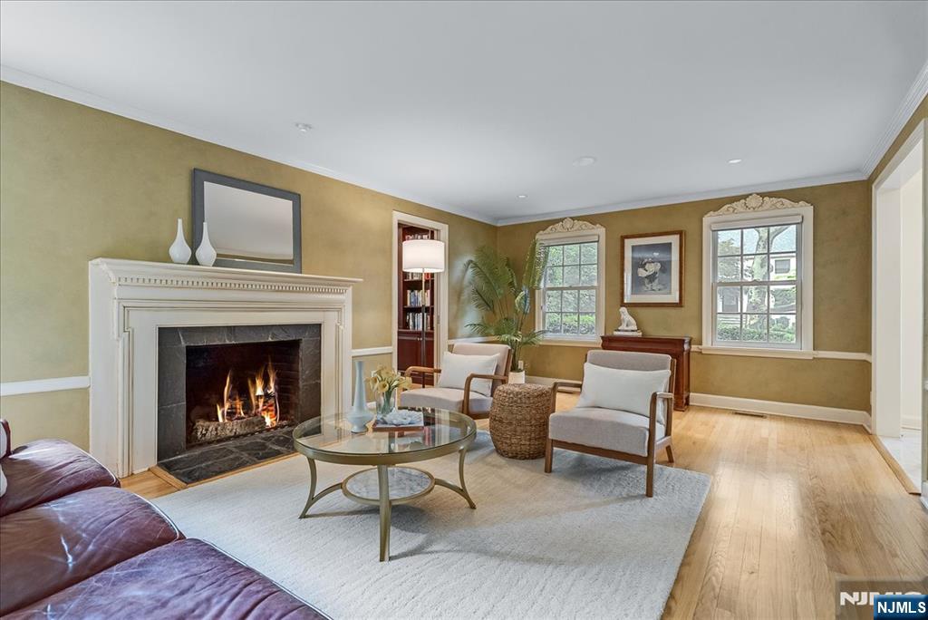 14 Kenneth Road Montclair, NJ 07043 - Photo 4 of 40
