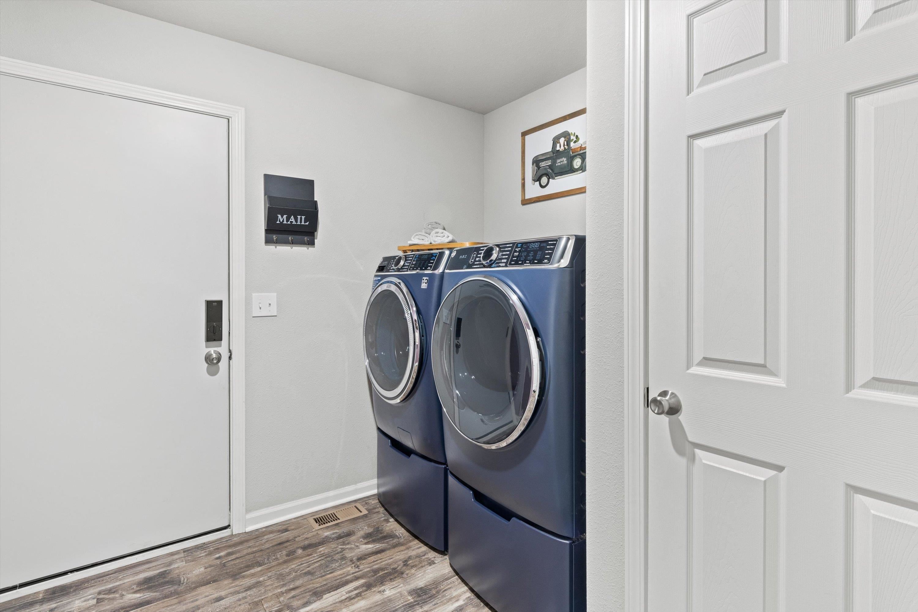 921 Sarah Street Belleville, WI 53508 - Photo 12 of 34