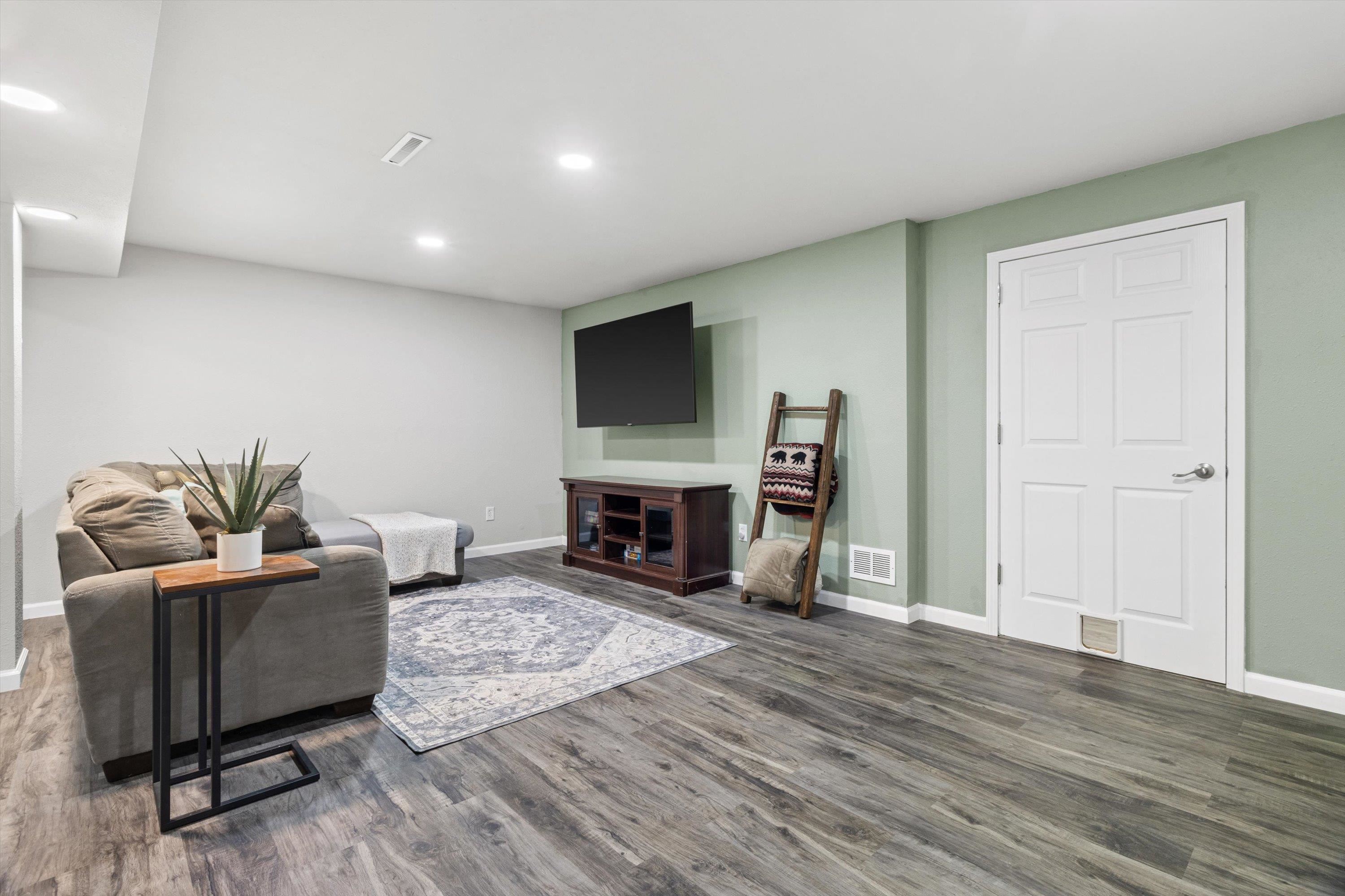 921 Sarah Street Belleville, WI 53508 - Photo 23 of 34