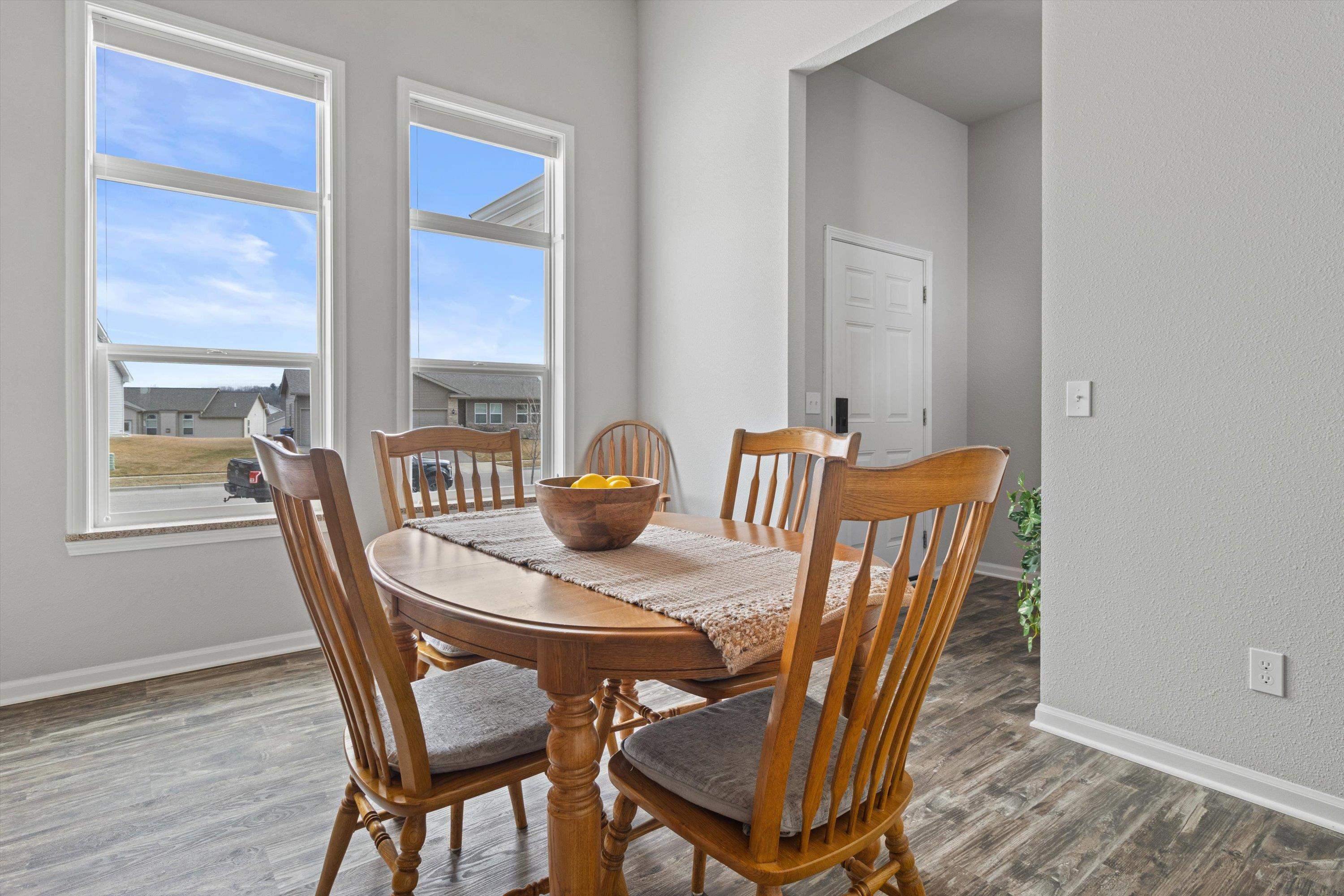 921 Sarah Street Belleville, WI 53508 - Photo 5 of 34