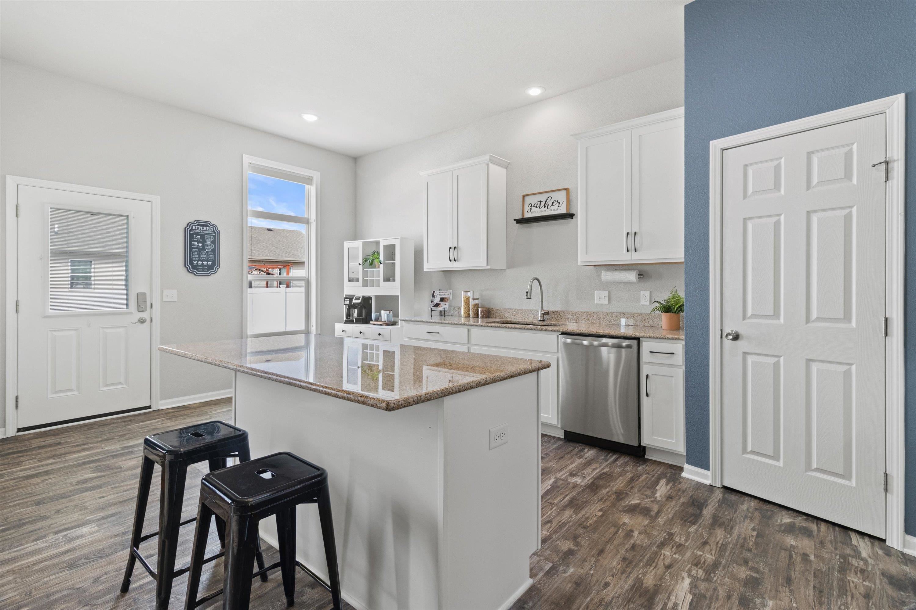 921 Sarah Street Belleville, WI 53508 - Photo 9 of 34