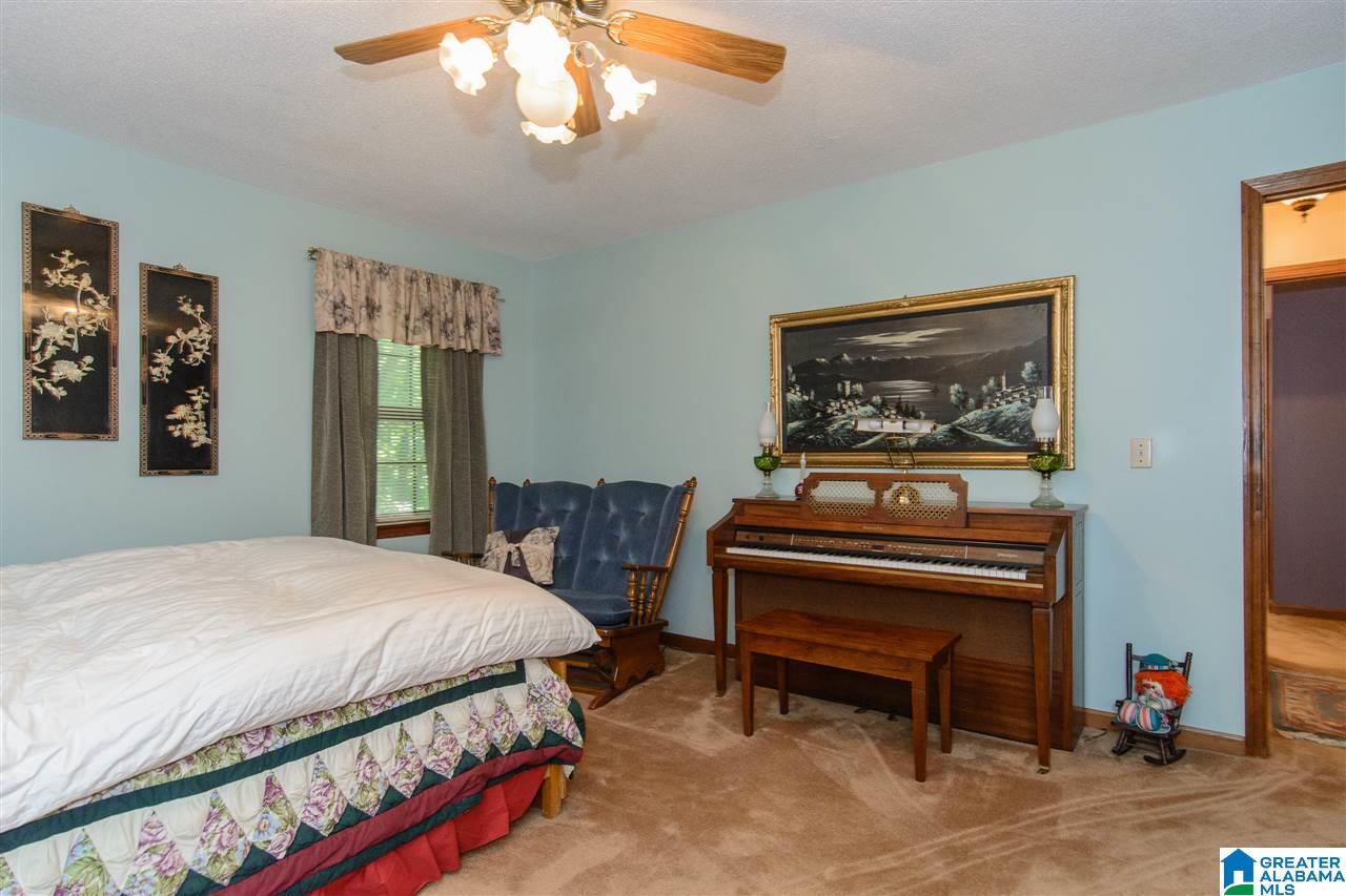 417 Michael Road Southwest Leeds, AL 35094 - Photo 15 of 34