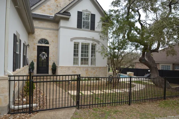 $599,999 | 29707 Fairway Bluff Drive, Boerne, TX 78015