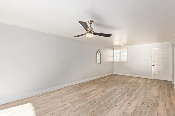 $1,800 | 4727 East Lafayette Boulevard, Unit 314, Phoenix, AZ 85018