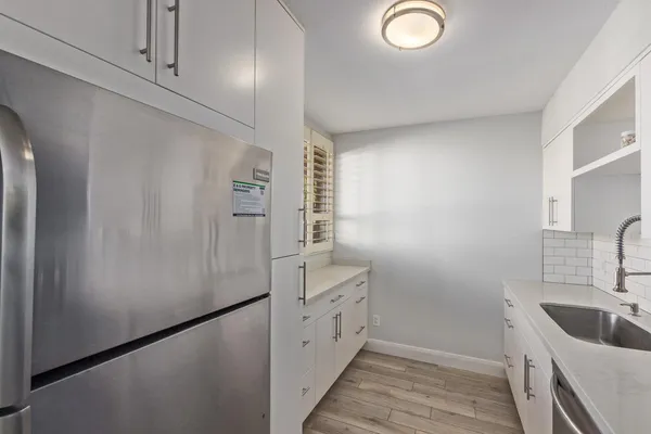 $1,800 | 4727 East Lafayette Boulevard, Unit 314, Phoenix, AZ 85018