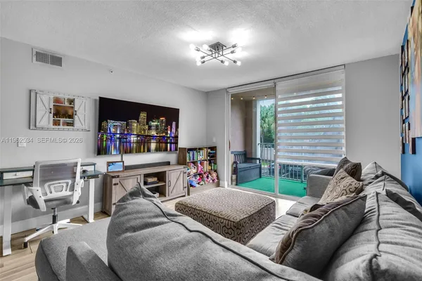 $2,400 | 12178 St Andrews Place, Unit 205, Miramar, FL 33025