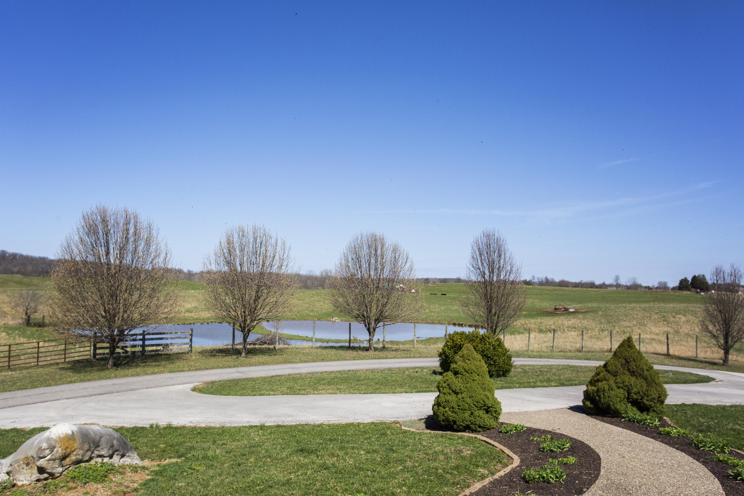 4951 Long Grove Road Cecilia, KY 42724 - Photo 4 of 75 9-front view