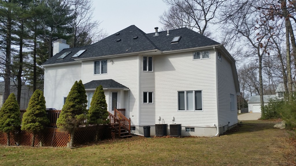 256 Daly Drive Extension Stoughton, MA 02072 - Photo 3 of 28