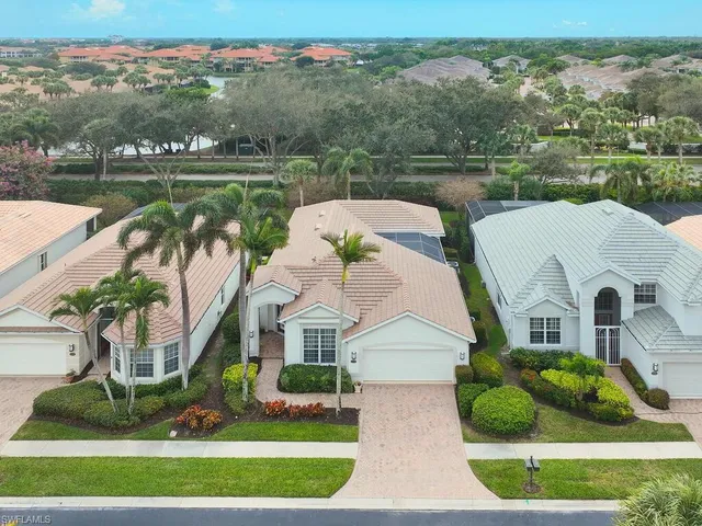 $1,050,000 | 1770 Marsh Run, Naples, FL 34109