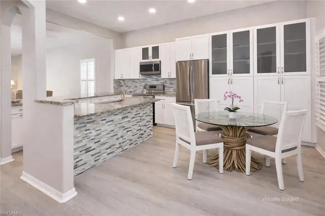 $1,050,000 | 1770 Marsh Run, Naples, FL 34109