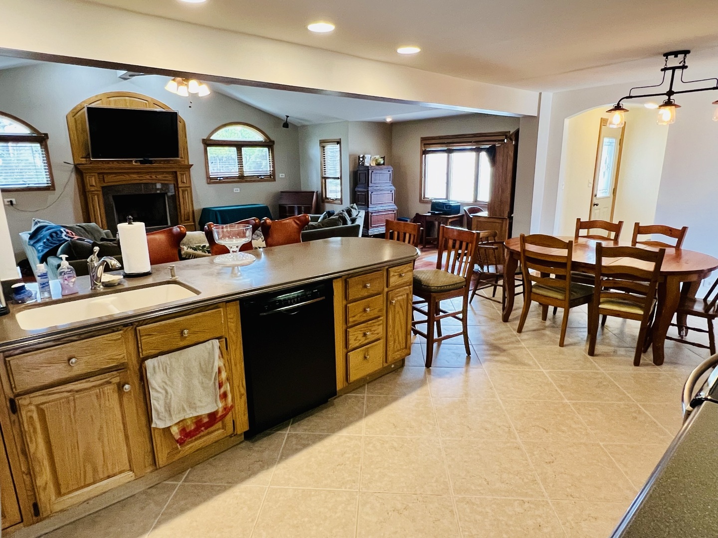 1322 Pfingsten Road Glenview, IL 60025 - Photo 8 of 28 a large kitchen with lots of counter top space