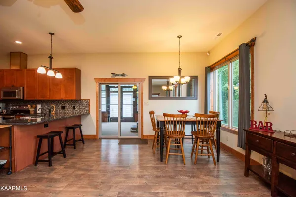 $3,800 | 2499 Jim Henry Road, Dandridge, TN 37725