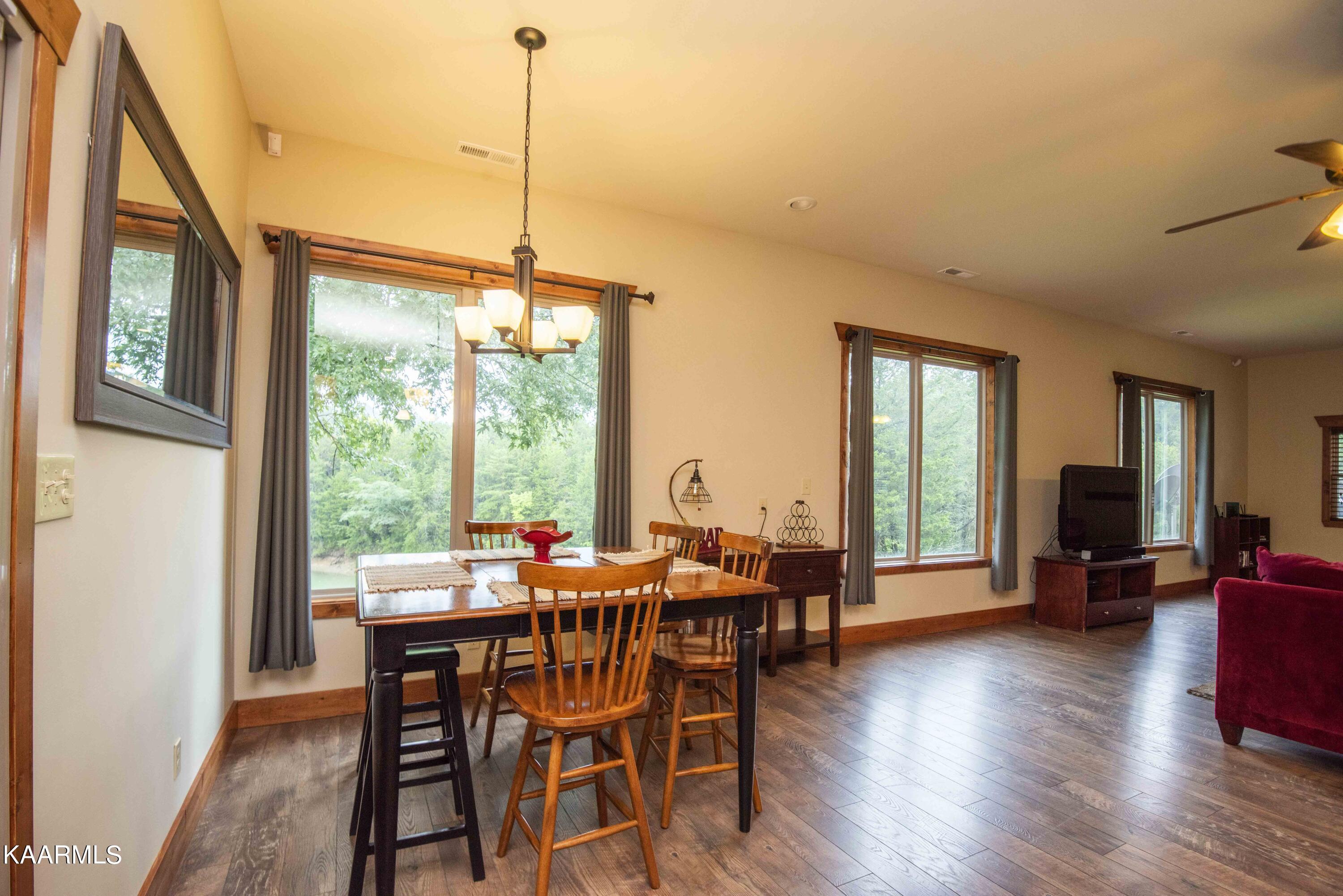 2499 Jim Henry Road Dandridge, TN 37725 - Photo 22 of 58 22_1