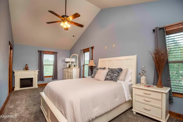 $3,800 | 2499 Jim Henry Road, Dandridge, TN 37725