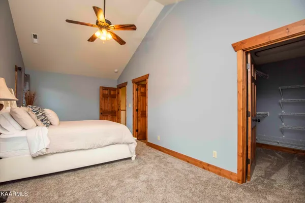 $3,800 | 2499 Jim Henry Road, Dandridge, TN 37725