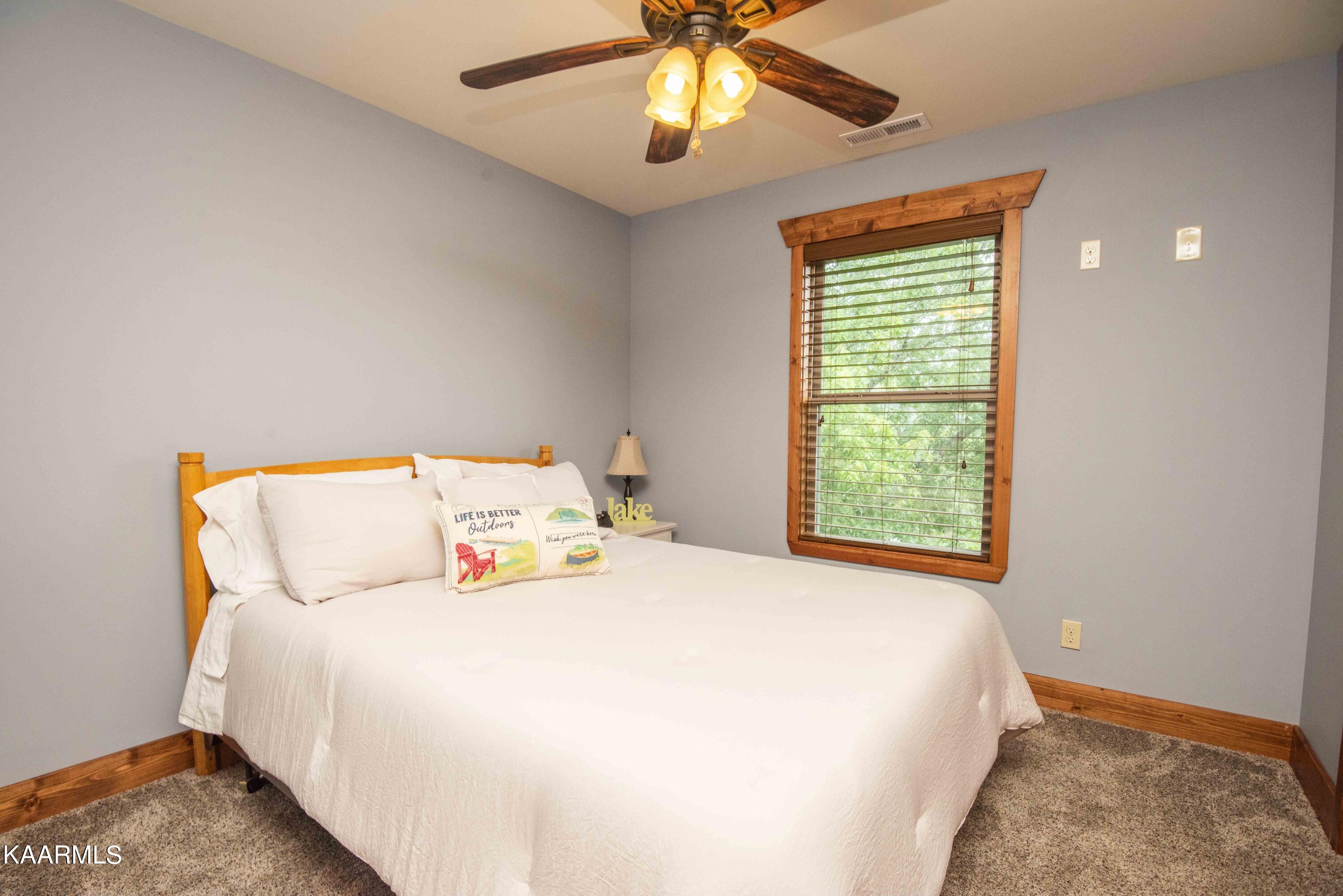 2499 Jim Henry Road Dandridge, TN 37725 - Photo 31 of 58 31_1