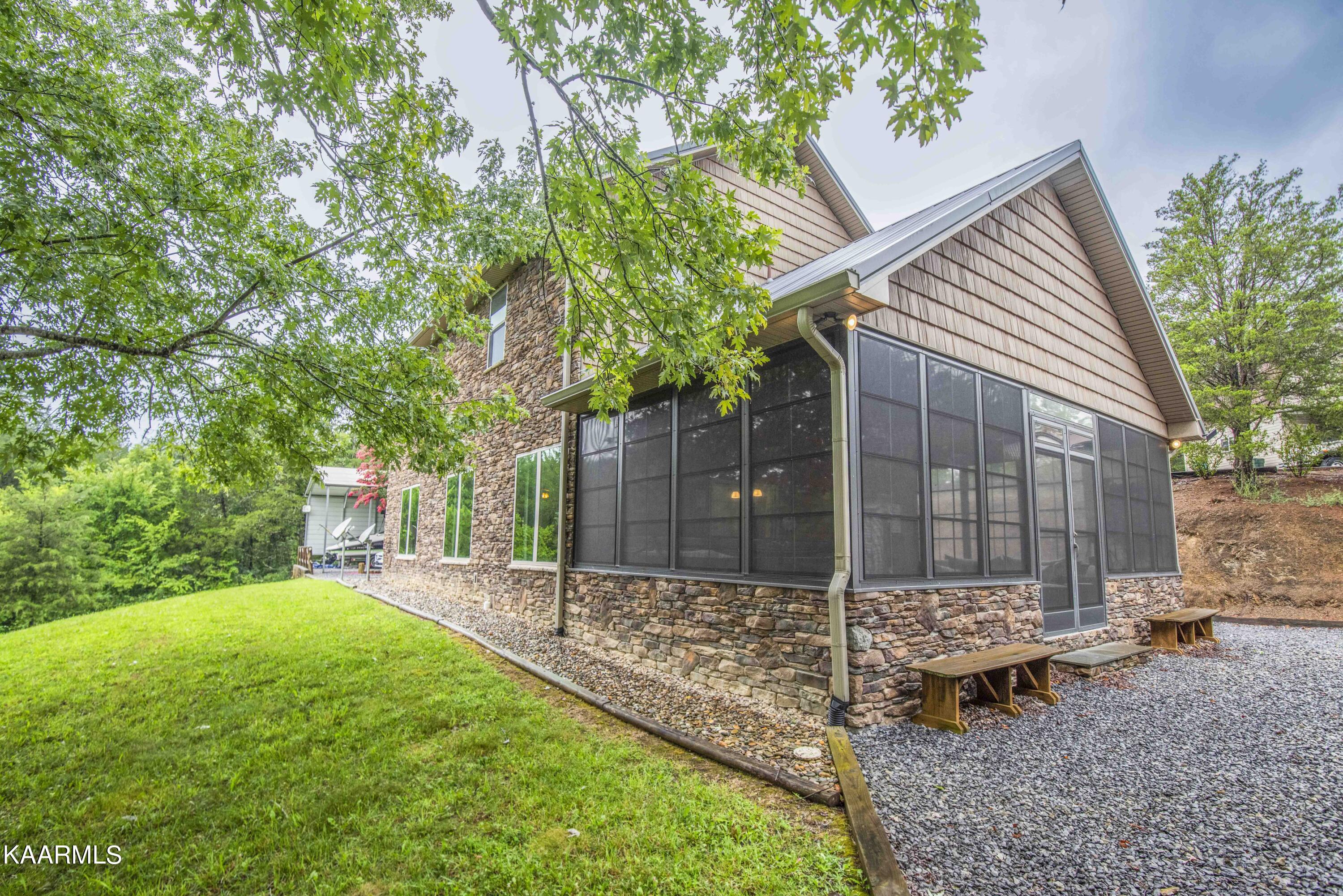 2499 Jim Henry Road Dandridge, TN 37725 - Photo 45 of 58 45_1