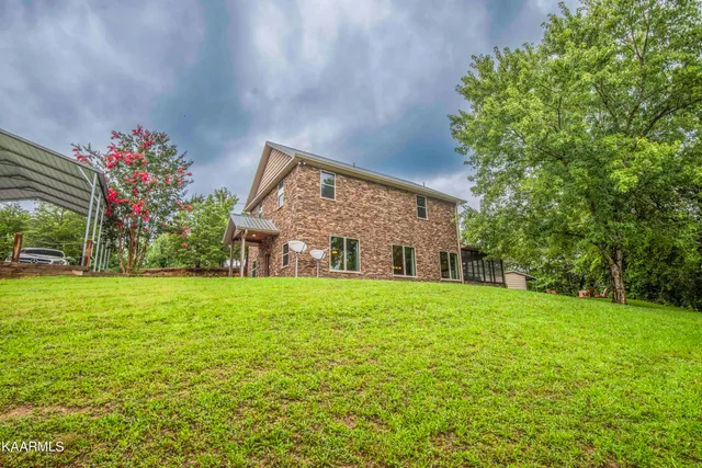 $3,800 | 2499 Jim Henry Road, Dandridge, TN 37725