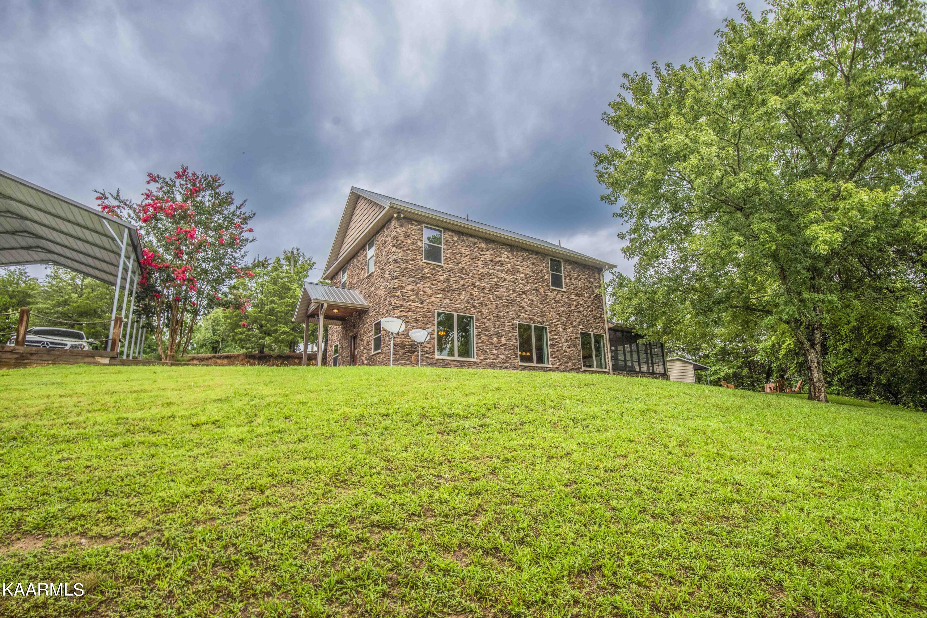 2499 Jim Henry Road Dandridge, TN 37725 - Photo 47 of 58 47_1