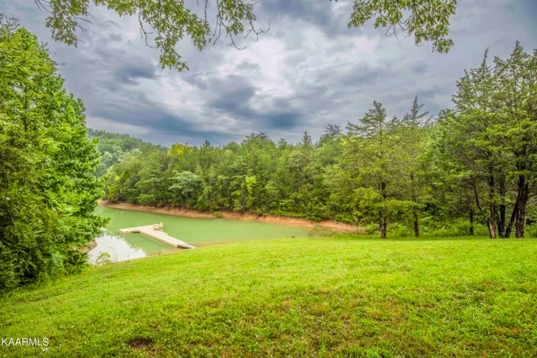 $3,800 | 2499 Jim Henry Road, Dandridge, TN 37725