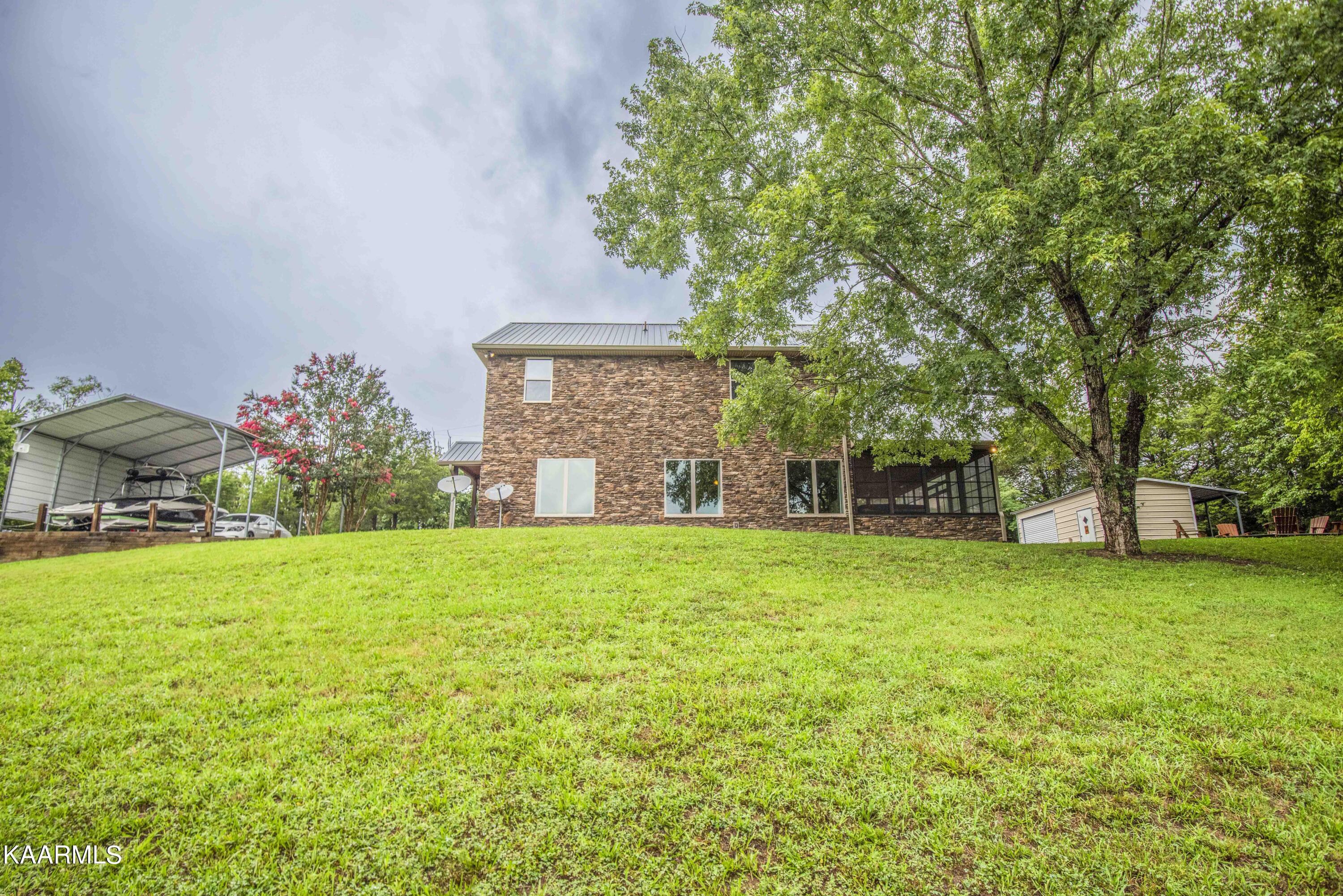 2499 Jim Henry Road Dandridge, TN 37725 - Photo 50 of 58 50_1