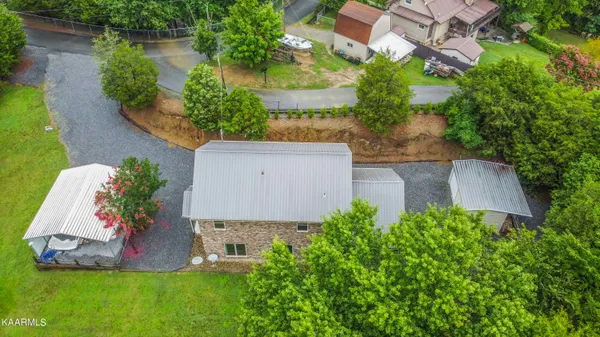 $3,800 | 2499 Jim Henry Road, Dandridge, TN 37725