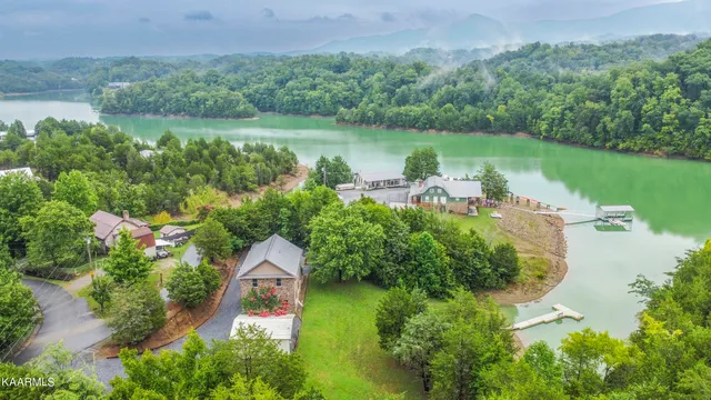 $3,800 | 2499 Jim Henry Road, Dandridge, TN 37725