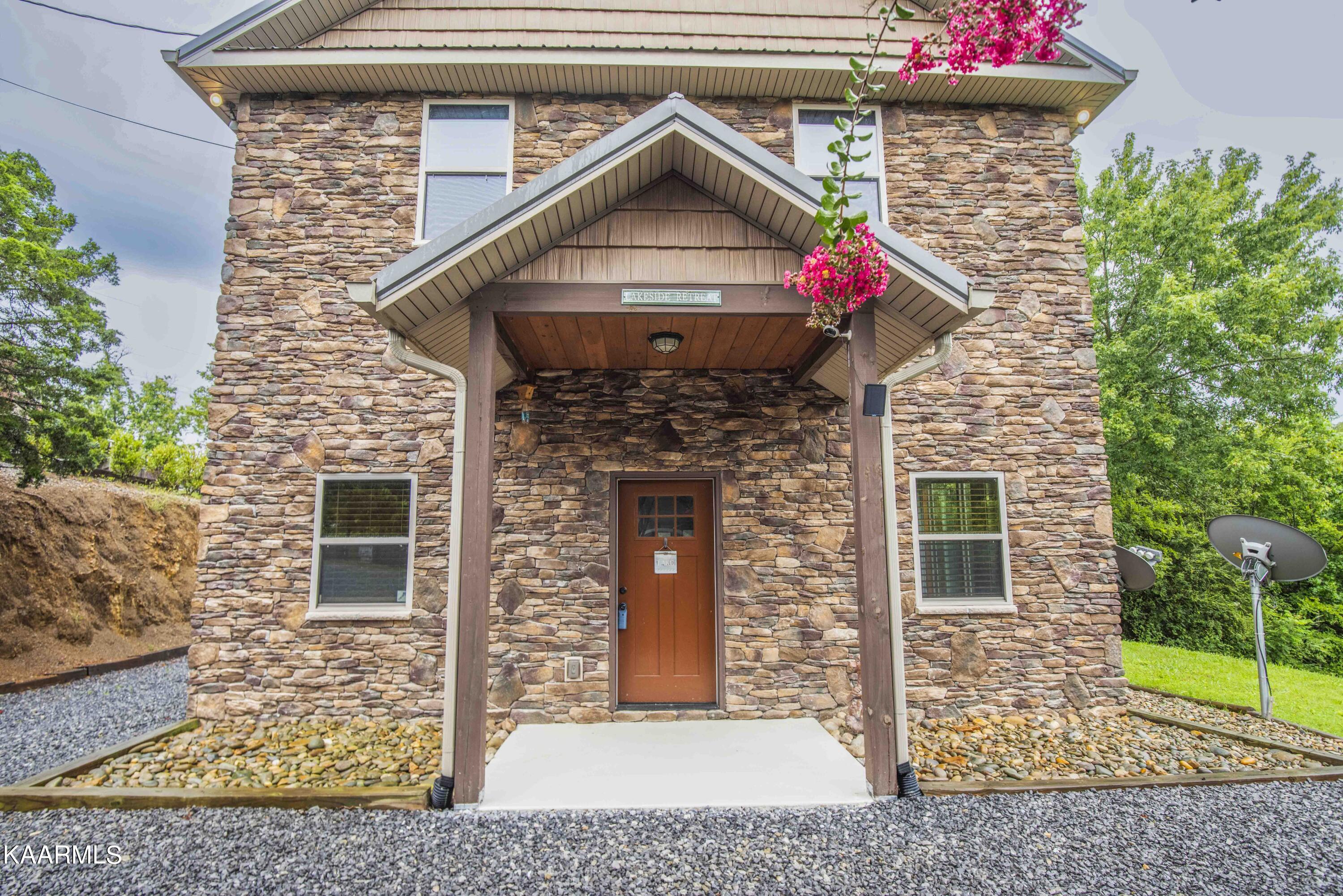 2499 Jim Henry Road Dandridge, TN 37725 - Photo 6 of 58 6_1